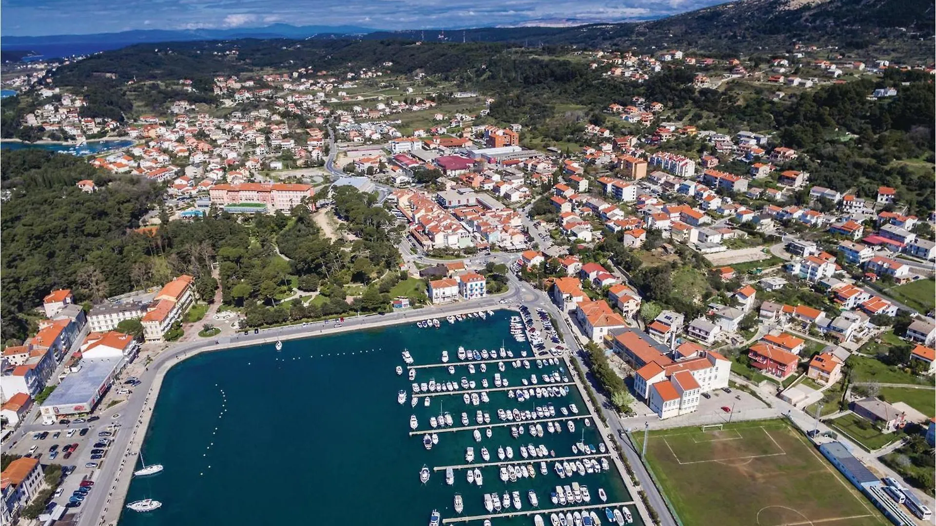 1 Bedroom Lovely Apartment In Barbat Na Rabu Croatia