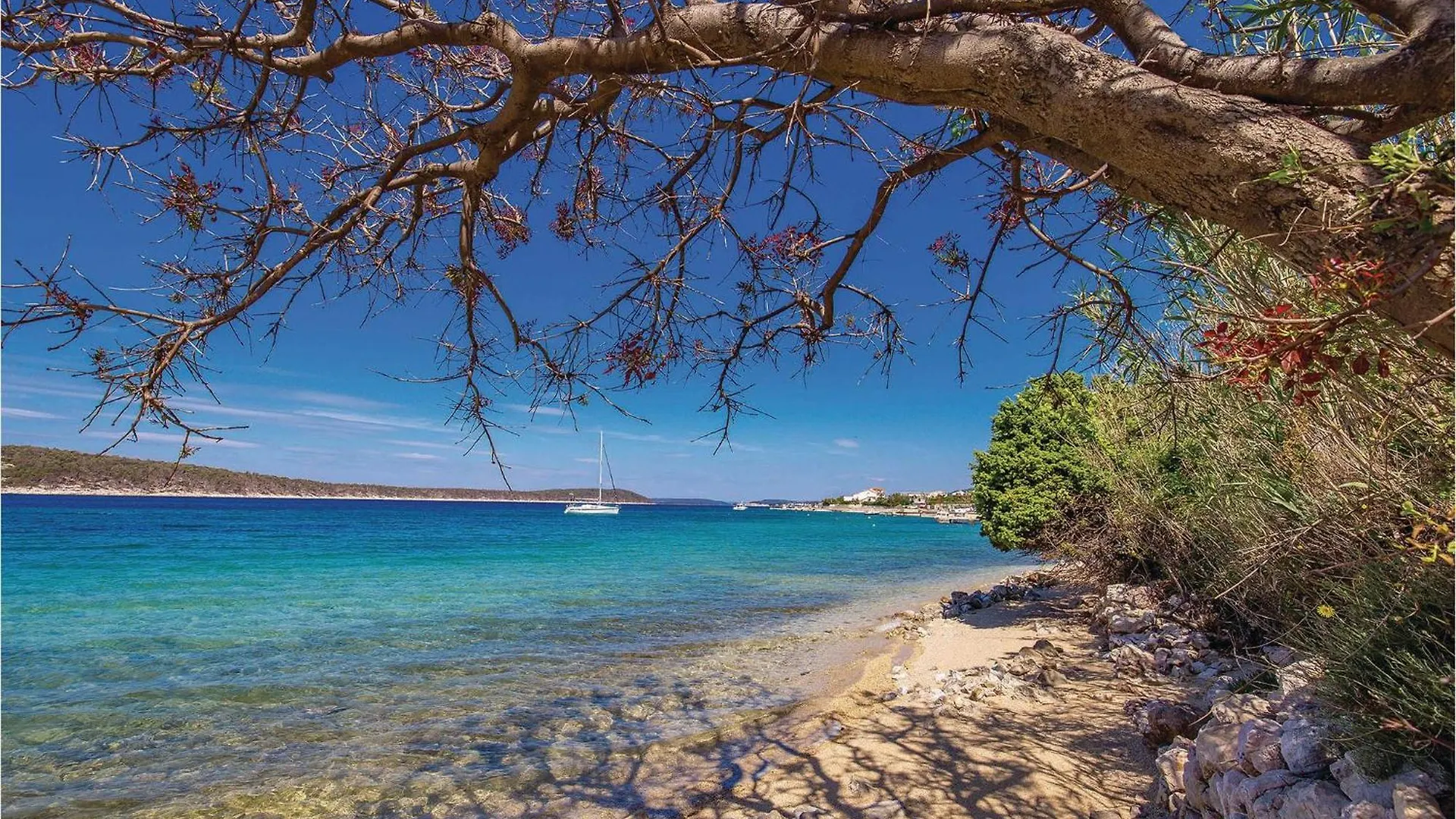 1 Bedroom Lovely Apartment In Barbat Na Rabu Croatia