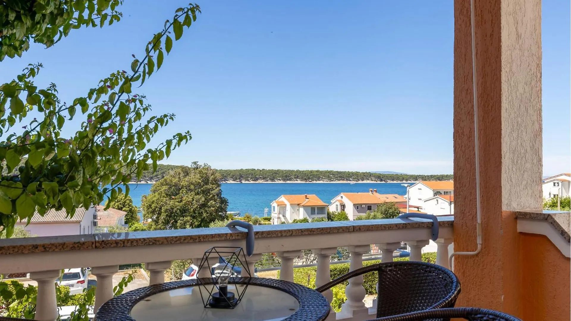 1 Bedroom Lovely Apartment In Barbat Na Rabu